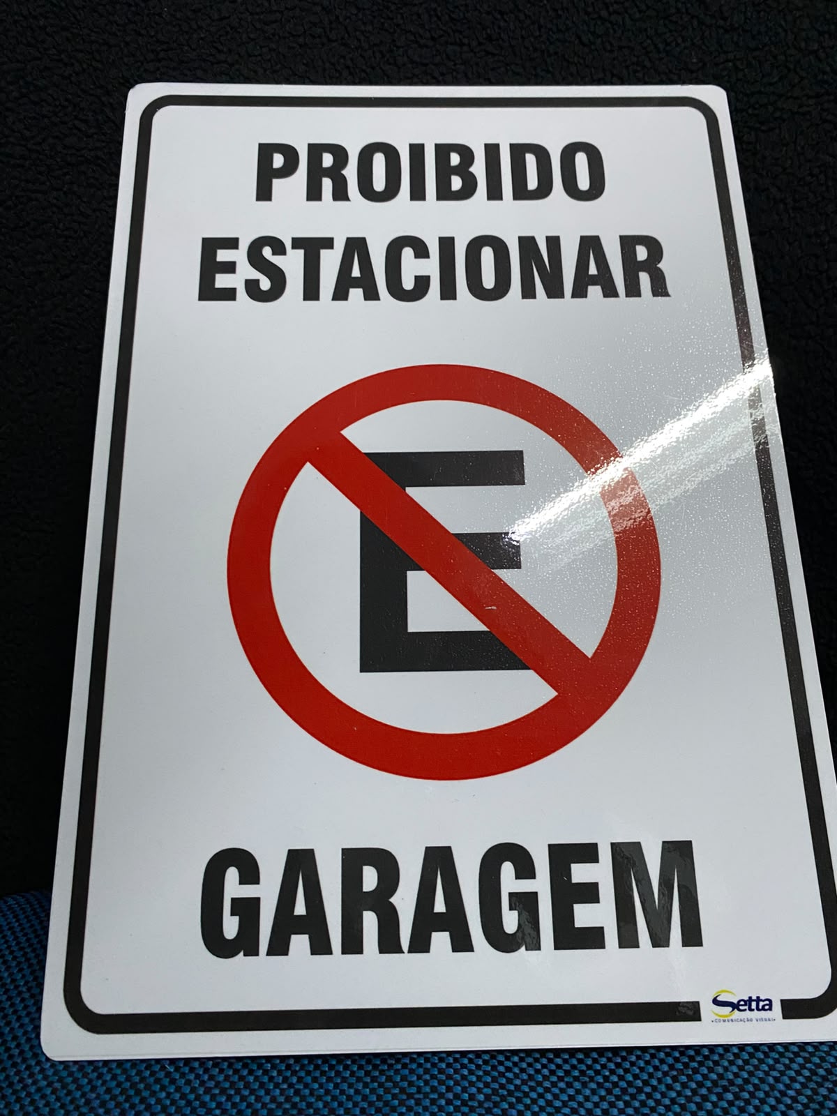 Placas de sinalização e comunicação para ambientes corporativos
